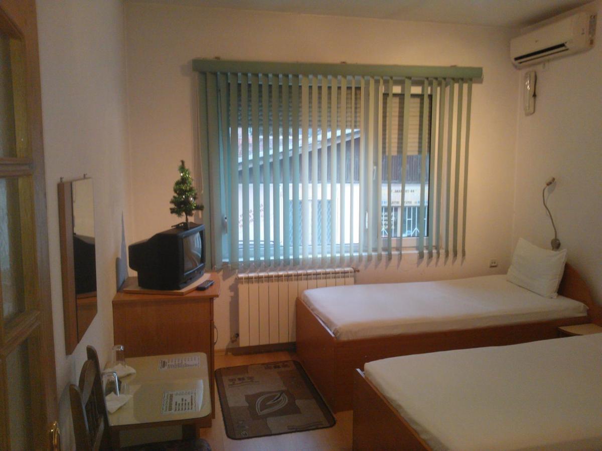 Hotel Tsarevets أسينوفغراد الغرفة الصورة